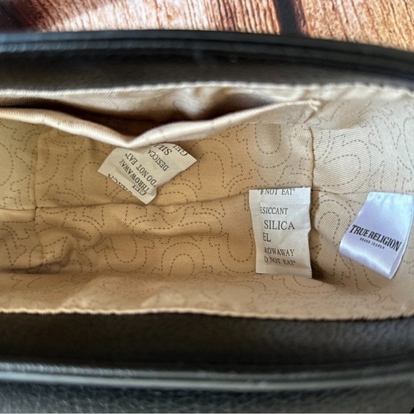 NWT True Religion Mini Horseshoe Bag in Black - Picture 8 of 10
